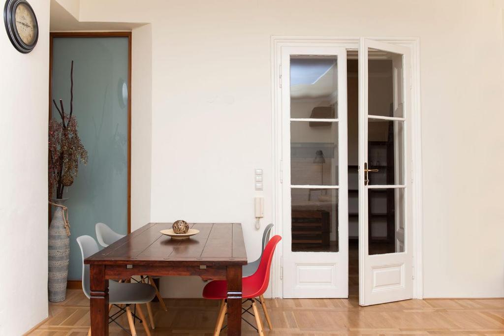 Velky Apartman Bratislava Buitenkant foto