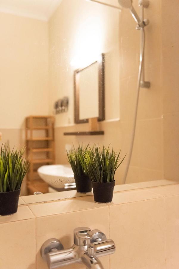 Velky Apartman Bratislava Buitenkant foto